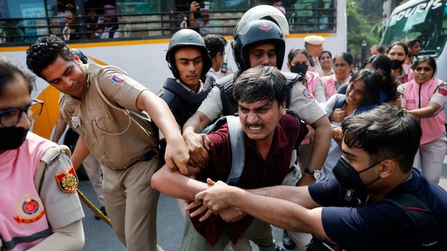 Delhi'de CJP'nin seçim reformu gösterisinde yüzlerce kişi gözaltına alındı