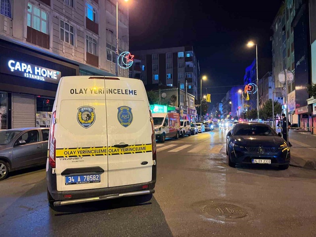 Esenler'de iki grup arasında silahlı kavga: 2 kişi yaralandı