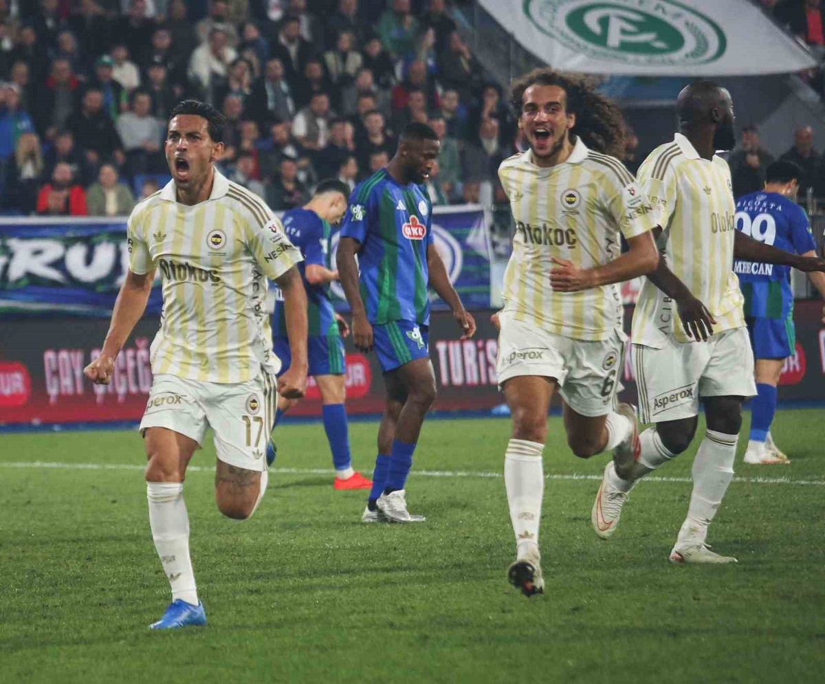 Fenerbahçe, Çaykur Rizespor\'u 3-0 yenerek puanını 13\'e yükseltti