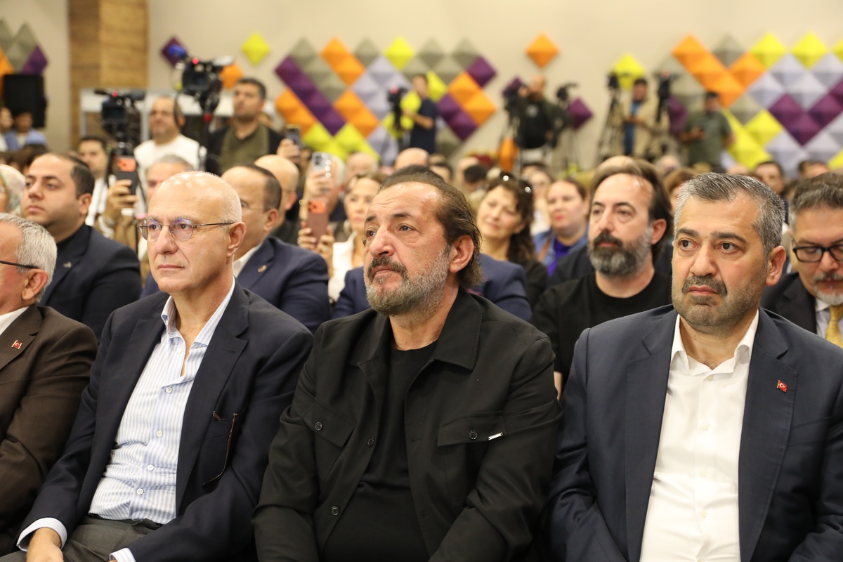 GastroAntep\'te Yalçınkaya, Gaziantep\'in baklava ve katmerin dışına çıktığını söyledi