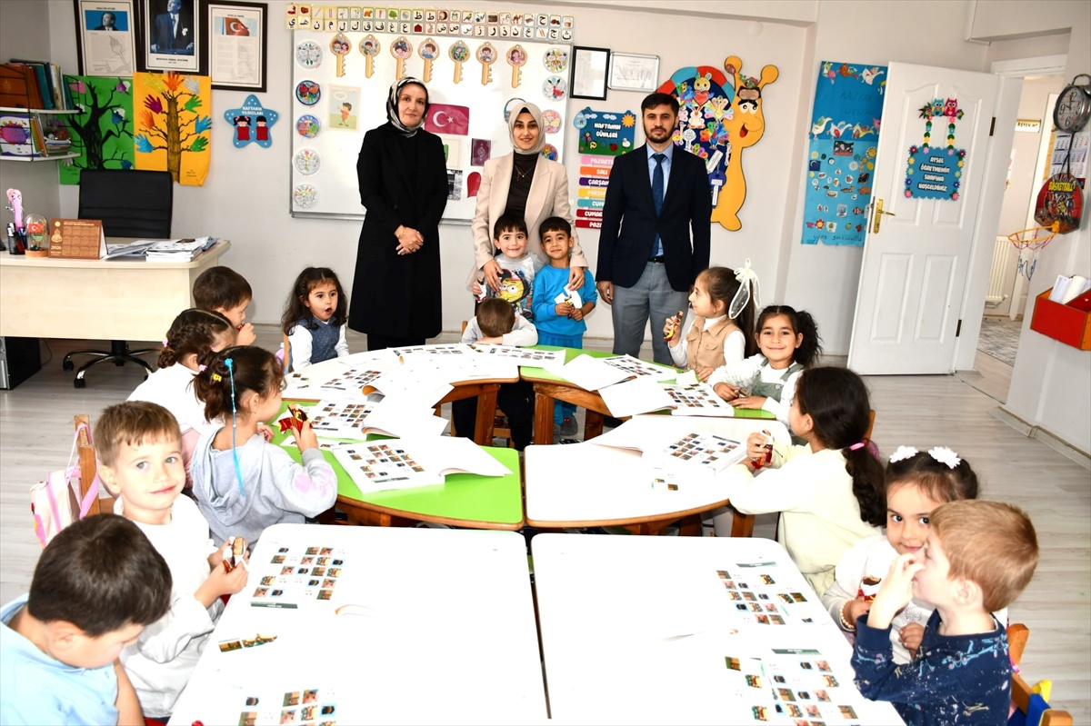 Gümüşhacıköy Kaymakamı Güneş, 4-6 Yaş Kur\'an Kursu öğrencilerini ziyaret etti