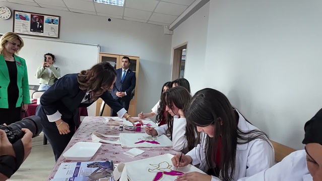 Iğdır'da öğrenciler Har-ı Bülbül'ü sanatla işledi