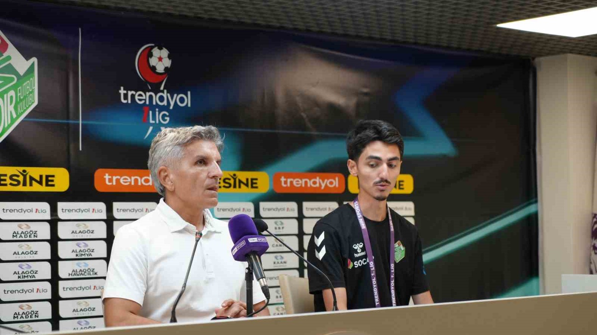 Kenan Koçak, Iğdır FK\'nın Batman Petrolspor\'u 2-1 yendiği maçta rakibini övdü