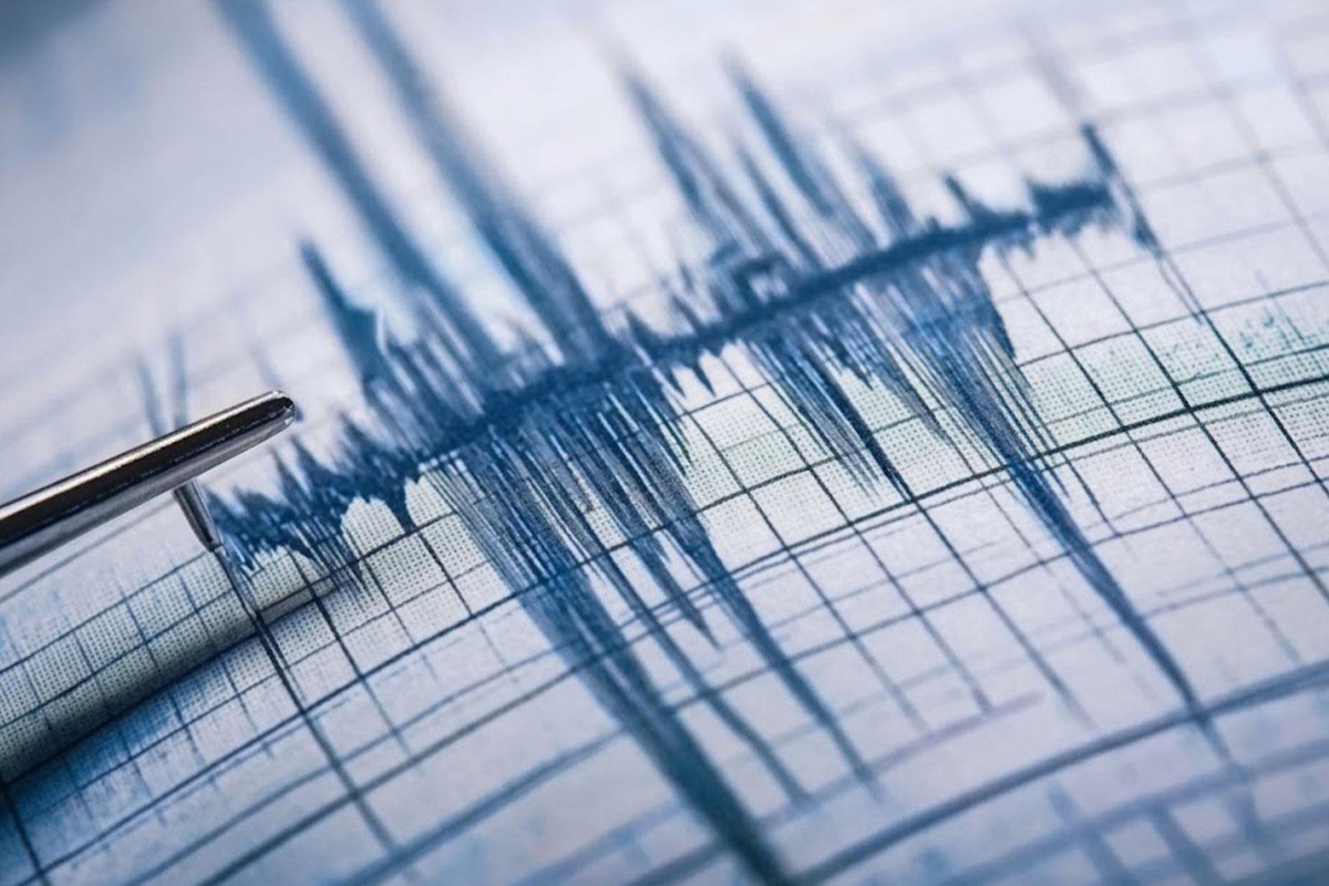 Marmara Denizi\'nde 3.5 büyüklüğünde deprem! İstanbul\'da da hissedildi