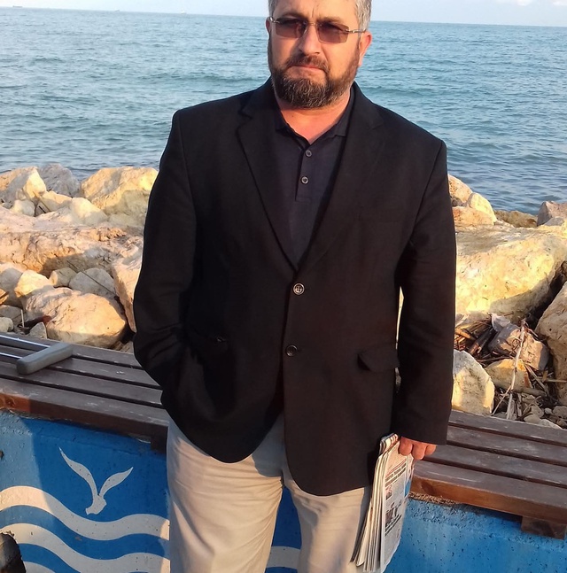 Namaz vaktinde camiye gelmeyen imam, cemaat tarafından mezarlıkta ölü bulundu