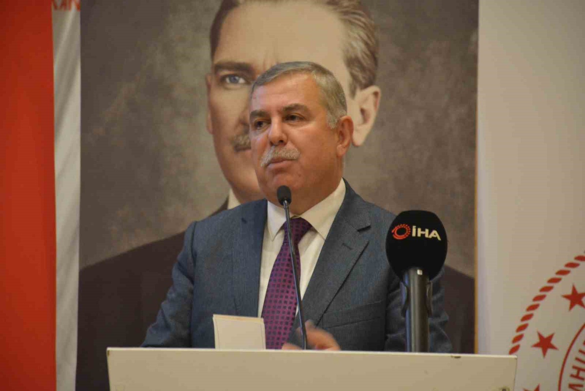 Sinop'ta Sporun Enleri t&ouml;reninde 113 sporcu ve 18 antren&ouml;r &ouml;d&uuml;l aldı