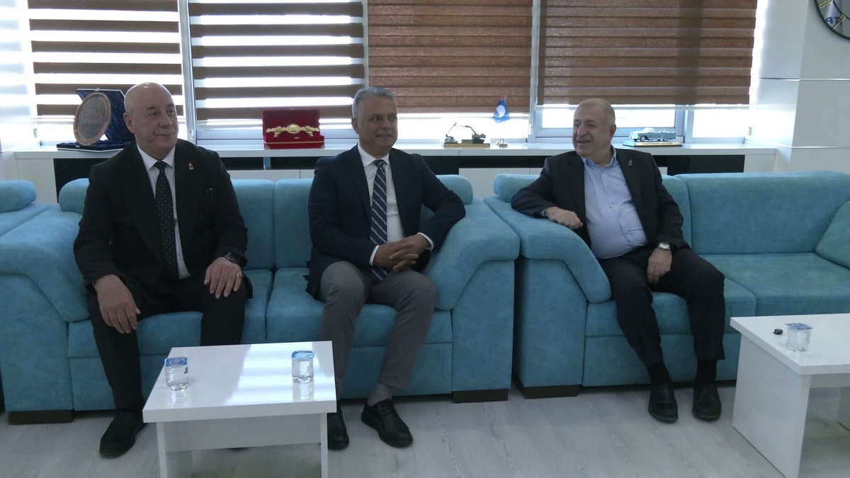 Ümit Özdağ, gazeteci tutuklamalarına \'düşman ceza hukuku\' diyerek tepki gösterdi
