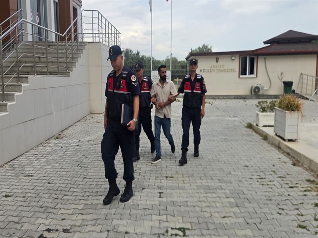 Reşo'nun gazinoda genç kızlara yaptığı çağrı başına iş açtı