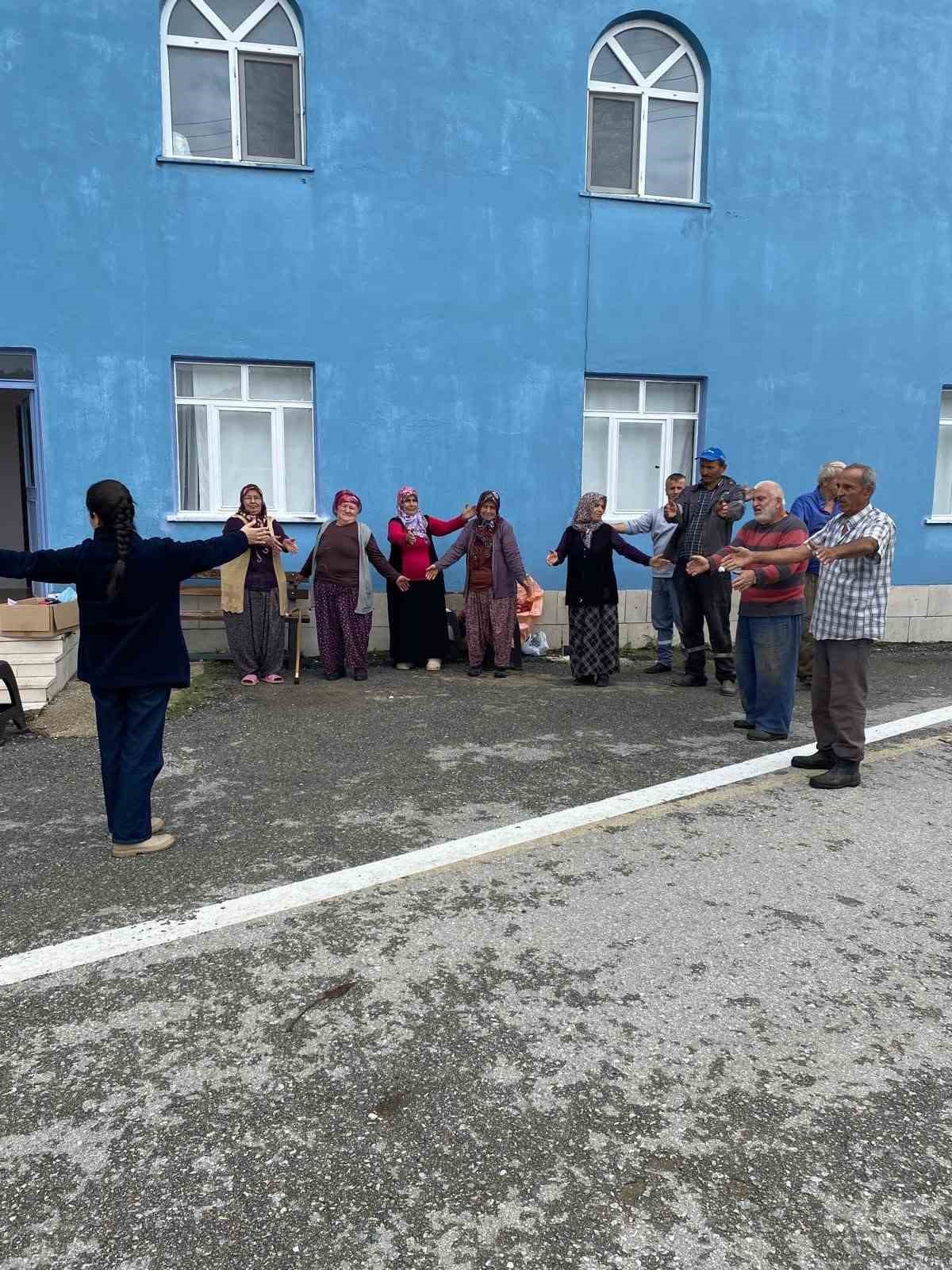 Düzce Yığılca\'da 60 yaş üstü vatandaşlara kalp sağlığı için hareket çağrısı yapıldı