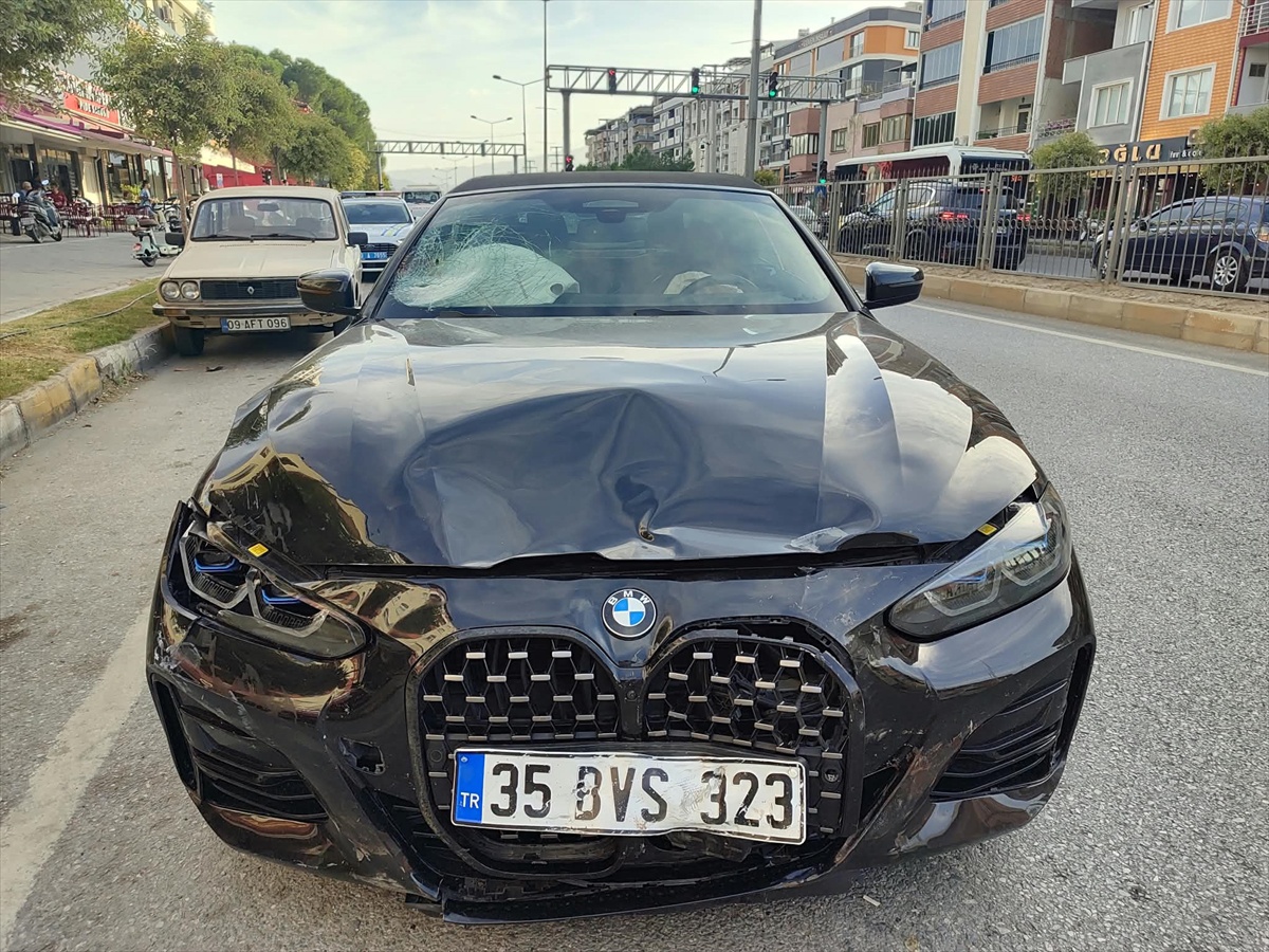 Aydın Çine\'de savrulan motosiklet yayaya çarptı, 2 yaralının hayati tehlikesi var