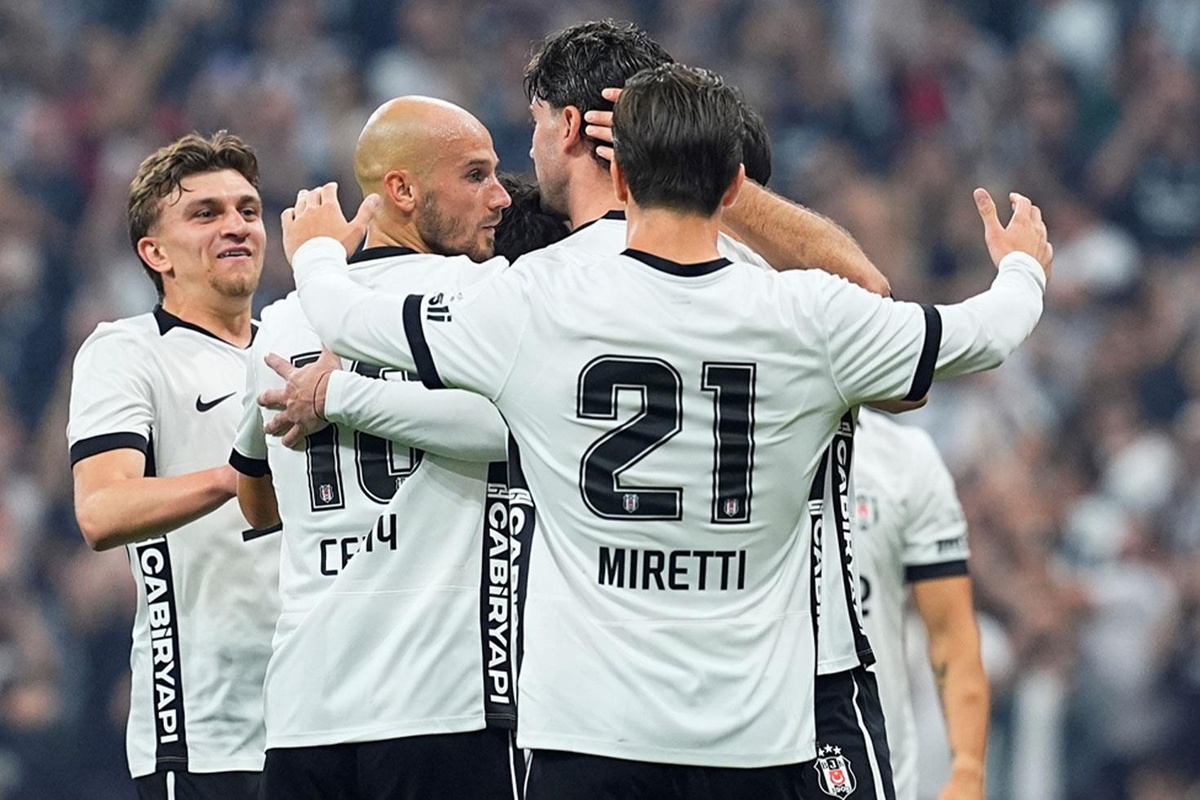 Dolmabahçe\'de 4\'te 4! Beşiktaş zorlu maçta Kocaelispor engelini aştı