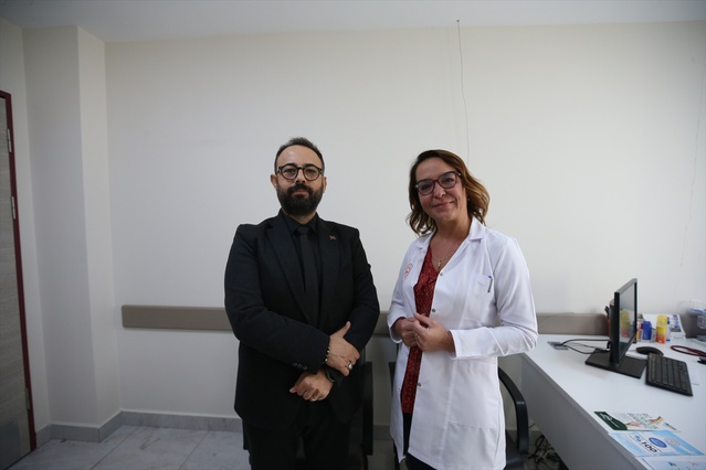 Hatay ve Çanakkale'de iki sağlık çalışanı 11 ve 17 yıllık sigarayı bıraktı