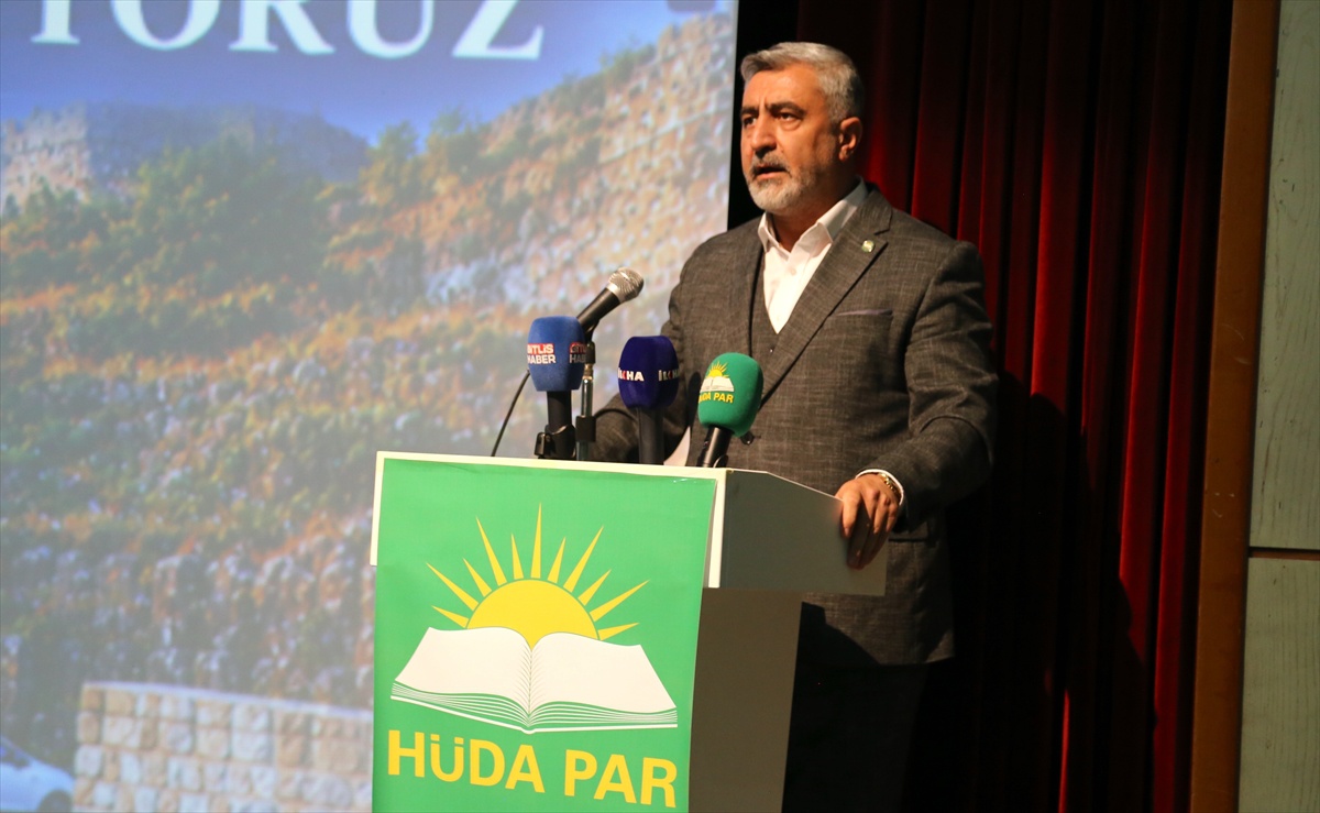 Cengiz Karakaya, HÜDA PAR\'ın Bitlis kongresinde yeniden il başkanlığına seçildi