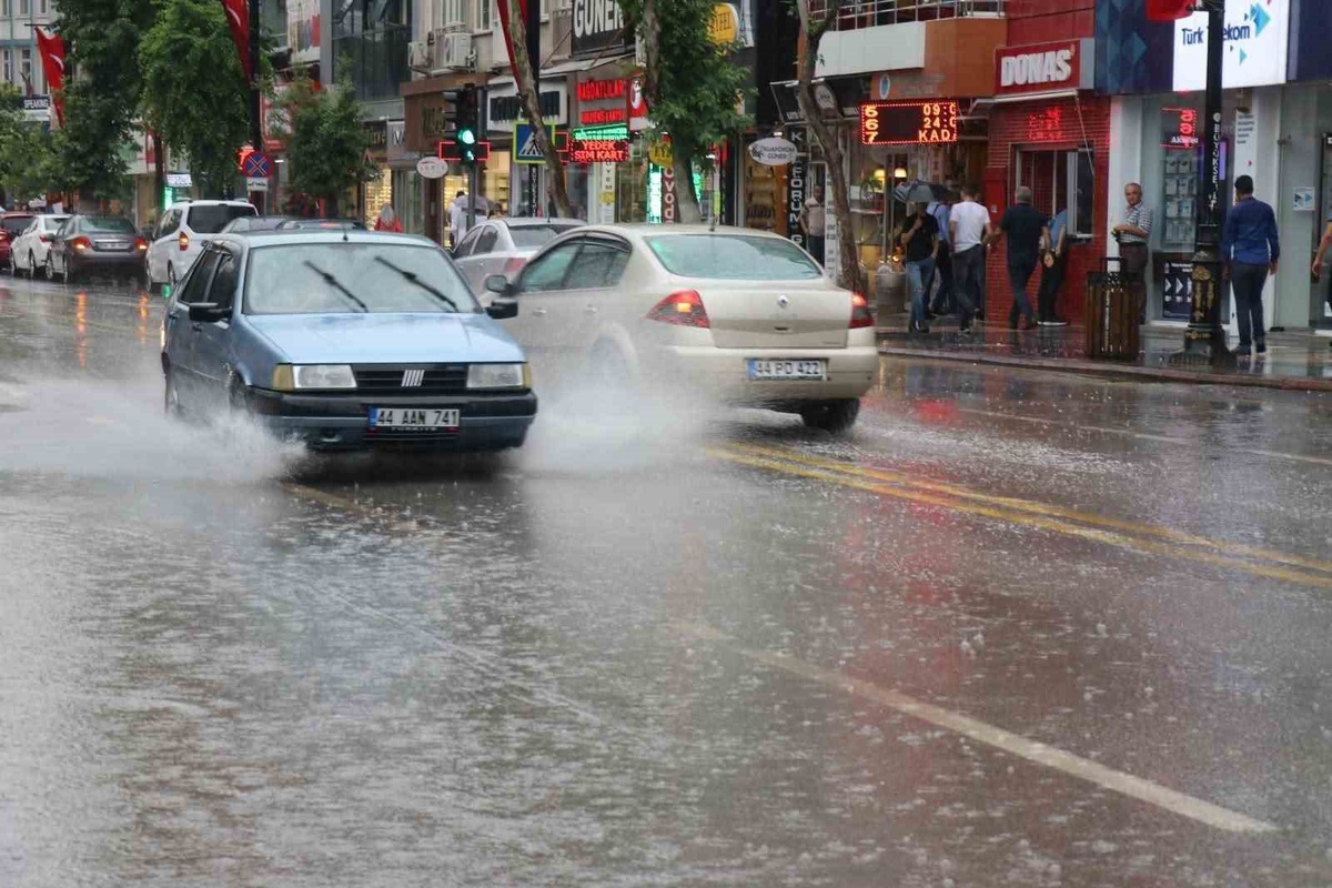 Meteoroloji, Malatya\'nın güneyinde yarın ani sel ve su baskını riskine dikkat çekti
