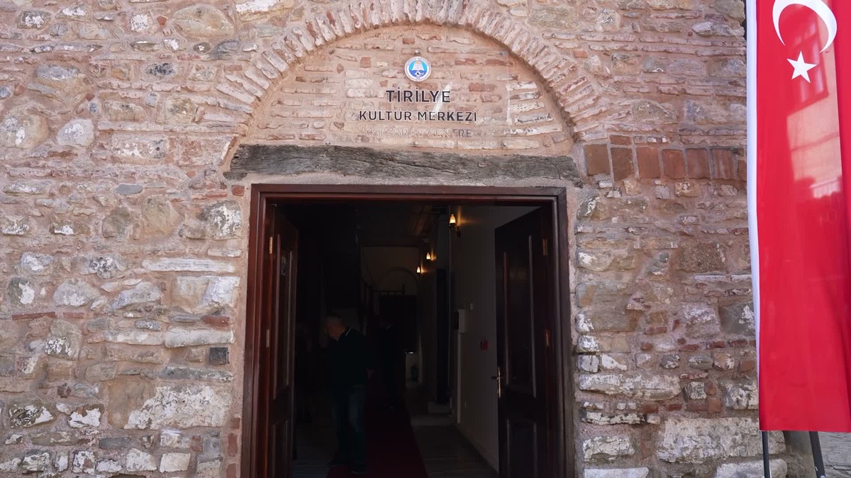 Mudanya Barış Sempozyumu sona erdi, Haberal\'a ödülü bugün verilecek