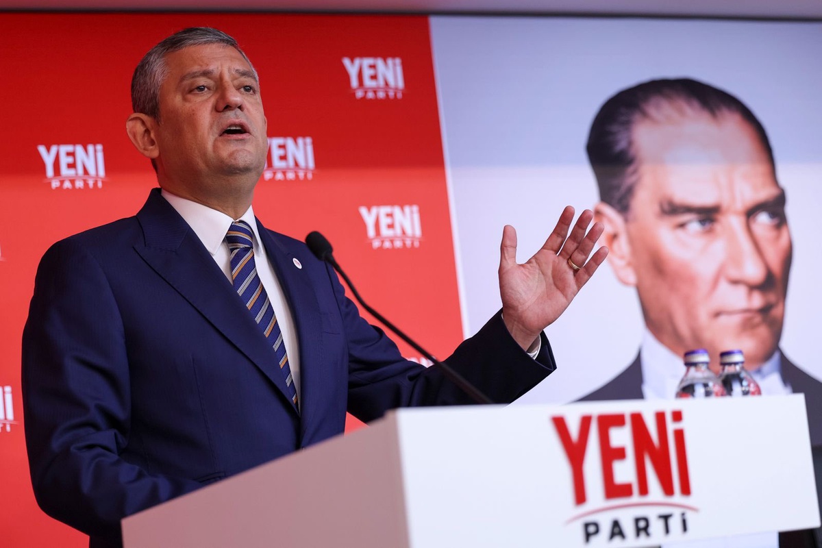 Özgür Özel, Manisa Akhisar\'daki 11 ölümlü kazaya ilişkin taziye mesajı paylaştı