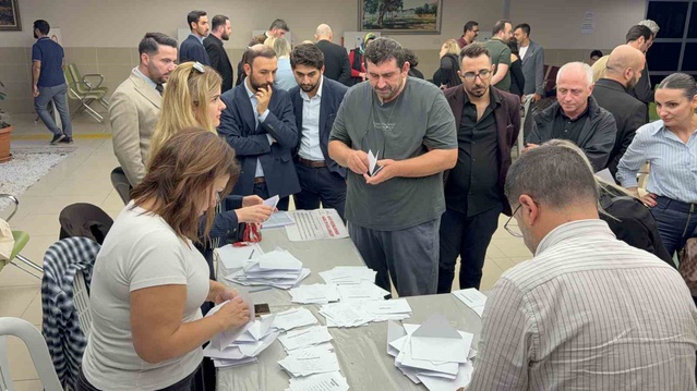Samsun Barosu'nda yeniden sayım sonucu Suat Güveli 494 oyla başkan seçildi