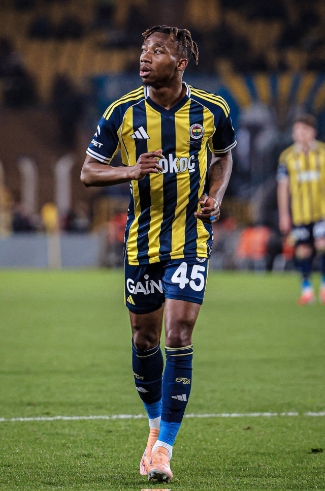 11 gol, 10 asist yapmıştı! Fenerbahçe'de şok ayrılık