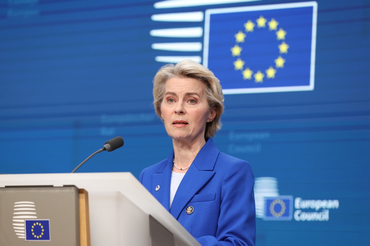 Von der Leyen, Ukrayna için İHA ve füze finansmanı ile ateşkes desteğini açıkladı