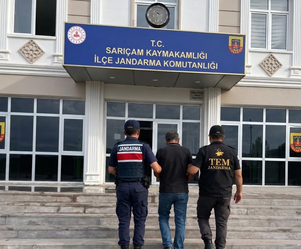 Jandarma, Adana Sarıçam\'da DEAŞ üyeliğinden aranan 1 şüpheliyi gözaltına aldı