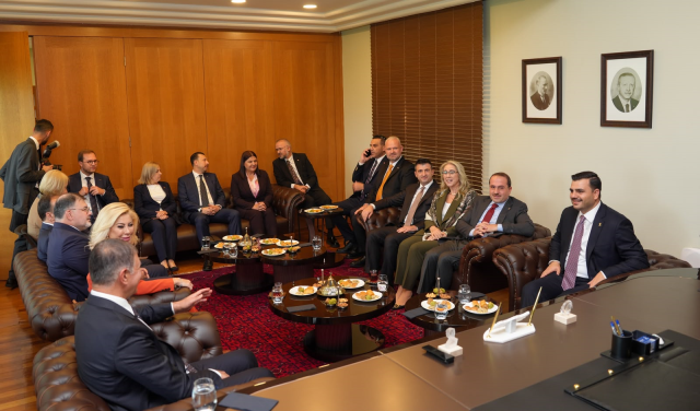 AK Parti Genel Sekreteri İnan’dan Cemil Tugay’a ziyaret: Şimdi birlikte çok çalışma vakti