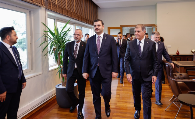 AK Parti Genel Sekreteri İnan’dan Cemil Tugay’a ziyaret: Şimdi birlikte çok çalışma vakti