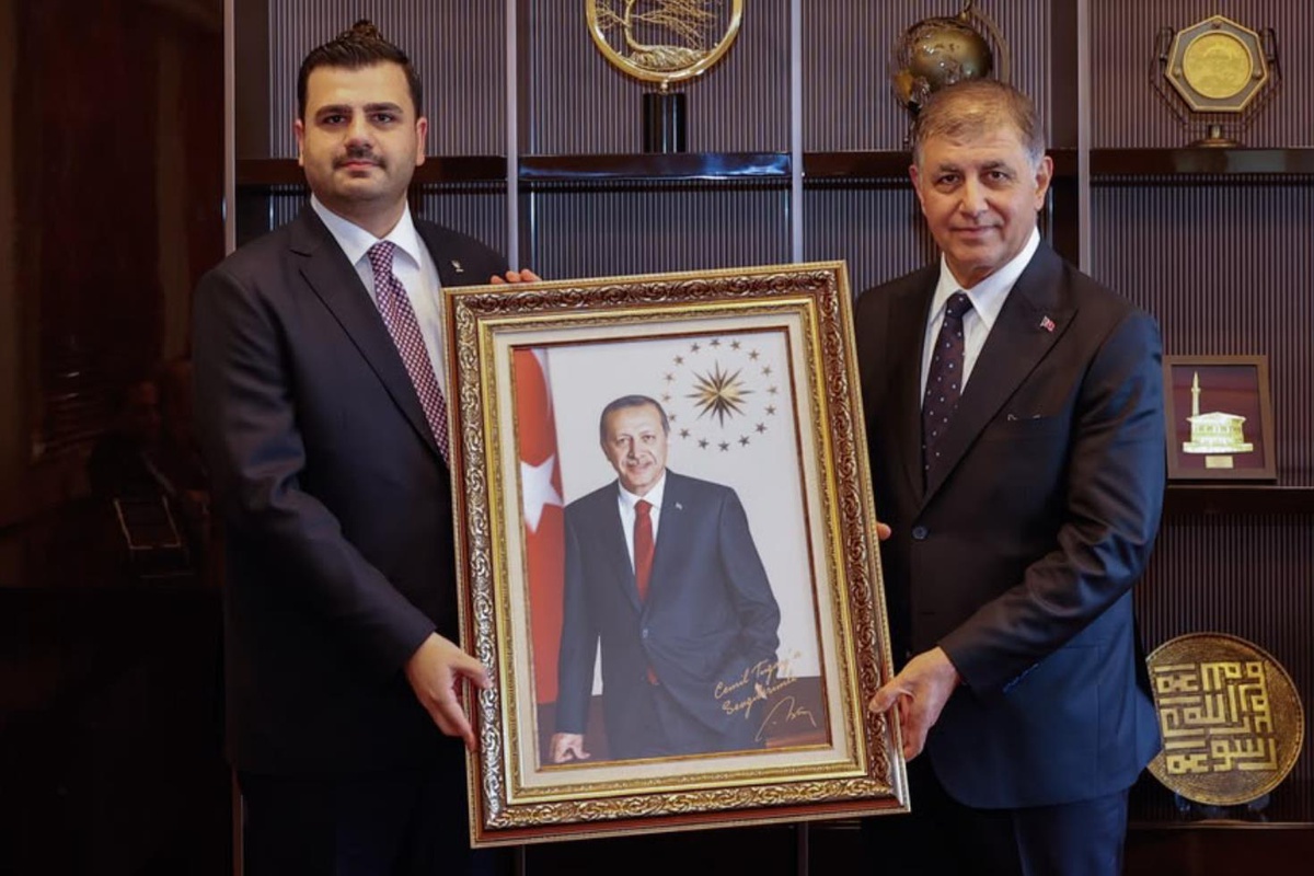 AK Parti Genel Sekreteri İnan’dan Cemil Tugay’a ziyaret: Şimdi birlikte çok çalışma vakti