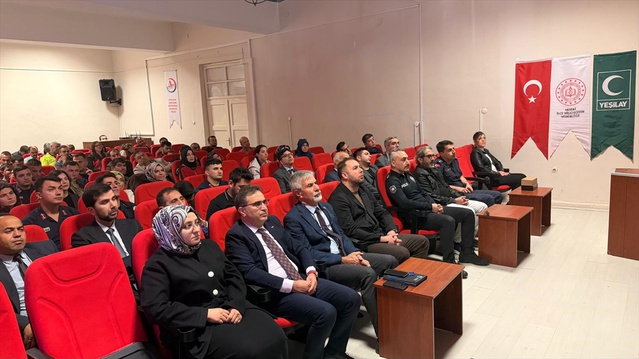 Akseki'de kamu personeline bağımlılıkla mücadelede YEDAM desteği anlatıldı