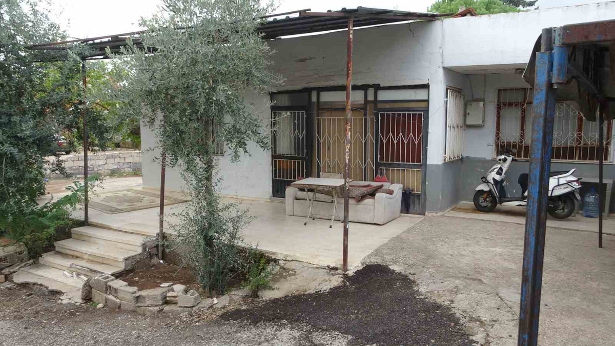 Antalya\'da kadını boğarak öldüren şüpheli Konya\'da teslim oldu