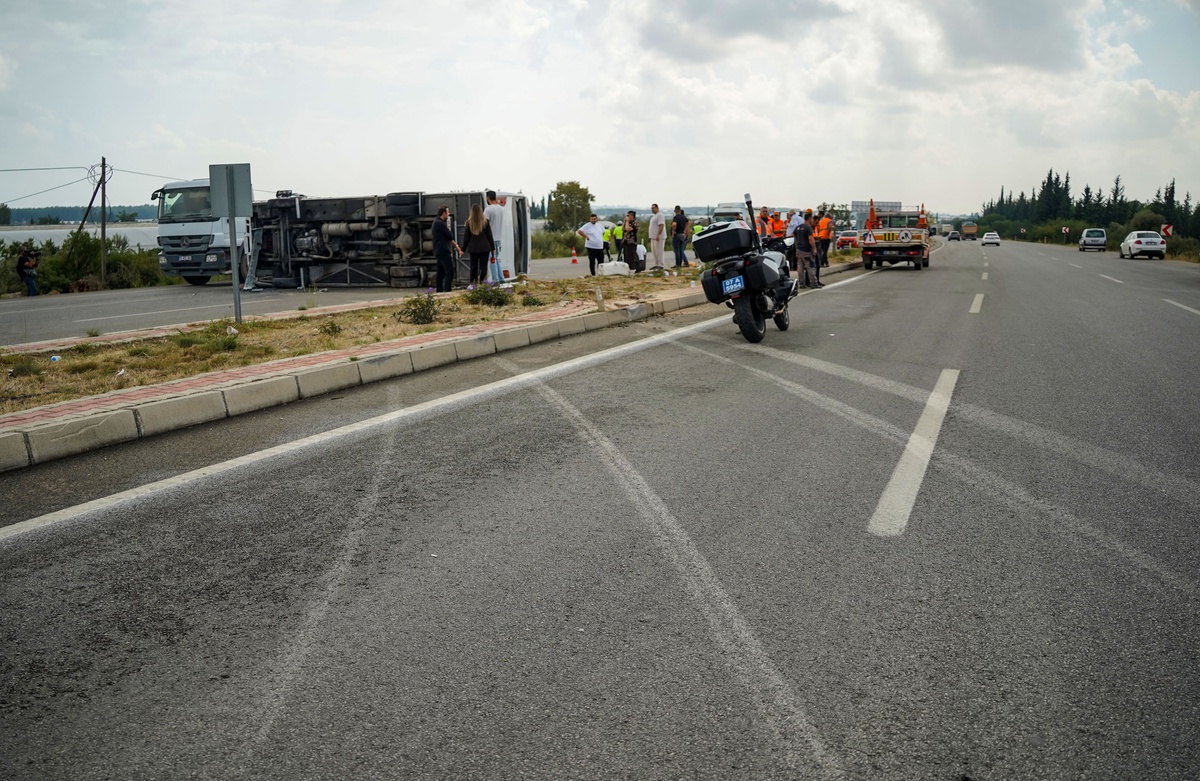 Antalya Valisi Şahin, şoföre görüntüleri izletti, ağır yaralının durumu kritik değil
