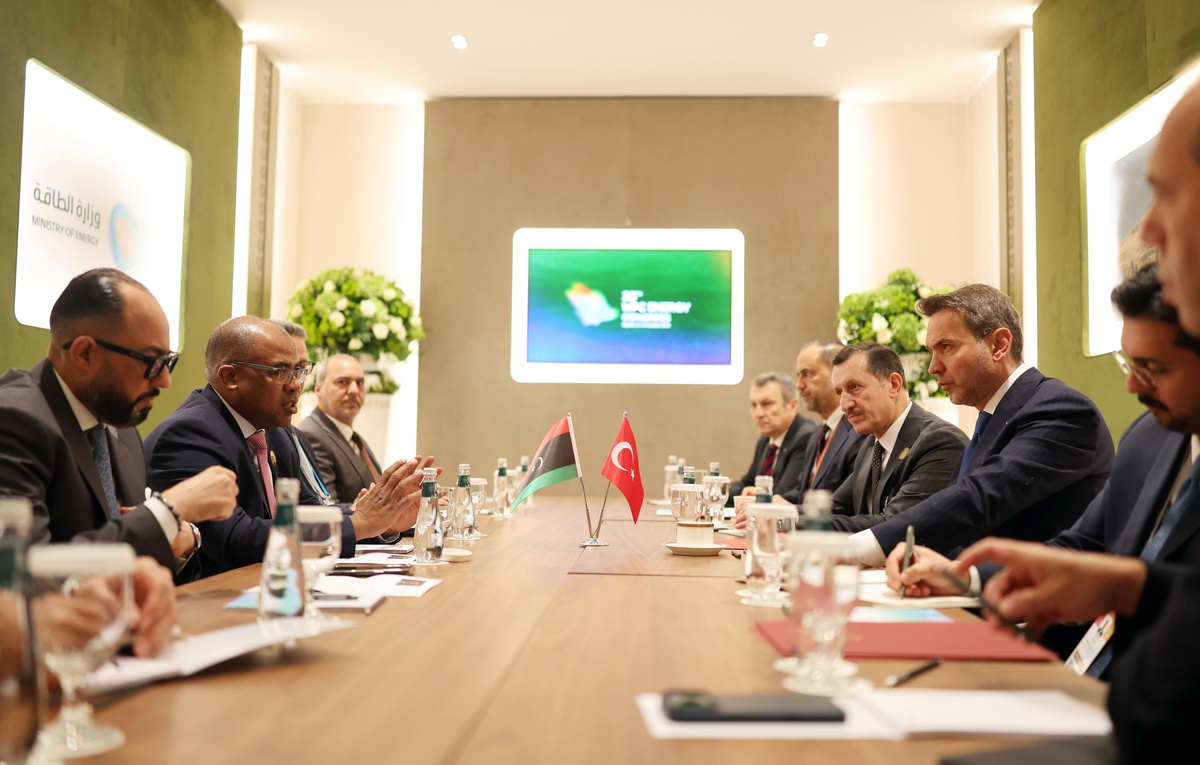 Bayraktar, Libya ile hidrokarbon arama ve üretiminde iş birliğini görüştü