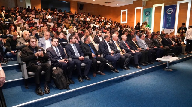 Bayburt'ta düzenlenen 3. Sağlık Sempozyumu'nda Temel Yaşam Desteği eğitimi verildi