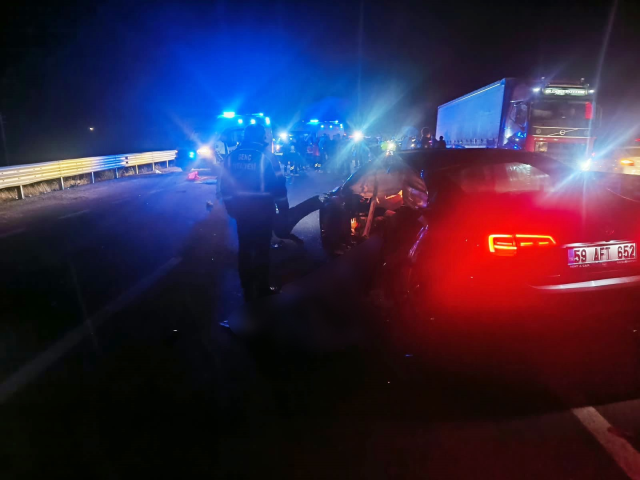 Bingöl'de otomobil bariyere çarptı: 2 ölü, 2 yaralı