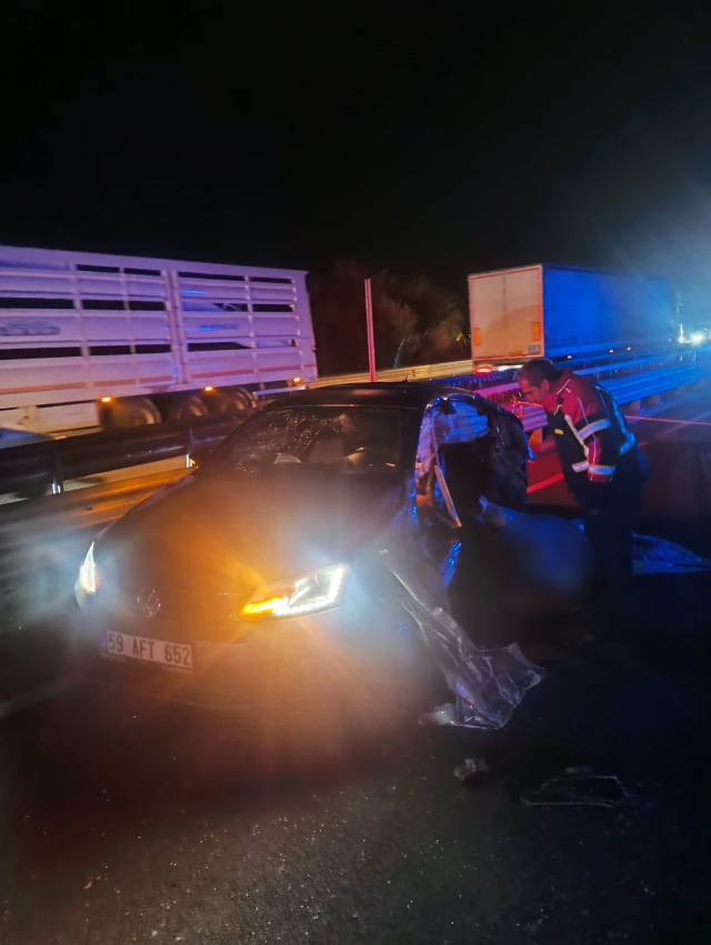 Bingöl'de otomobil bariyere çarptı: 2 ölü, 2 yaralı