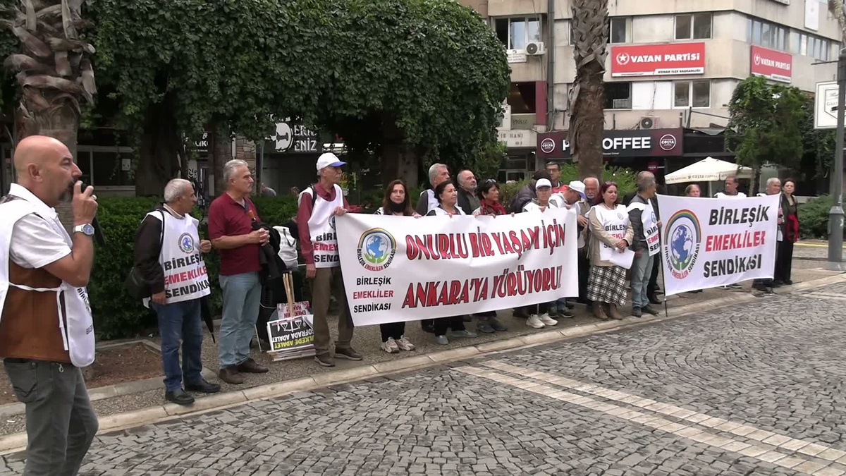 Emekliler İzmir\'den Ankara\'ya yürüyor, en düşük aylık asgari ücretin yüzde 40 üzeri olsun