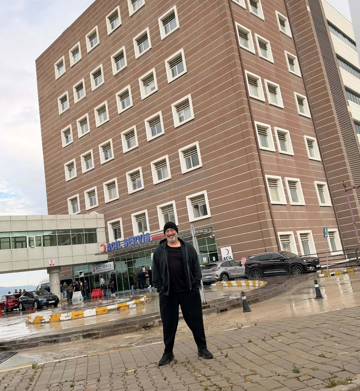 Kalp krizi tedavisi gören Cem Yılmaz, ÇOMÜ Hastanesi\'ne kontrol için geldi