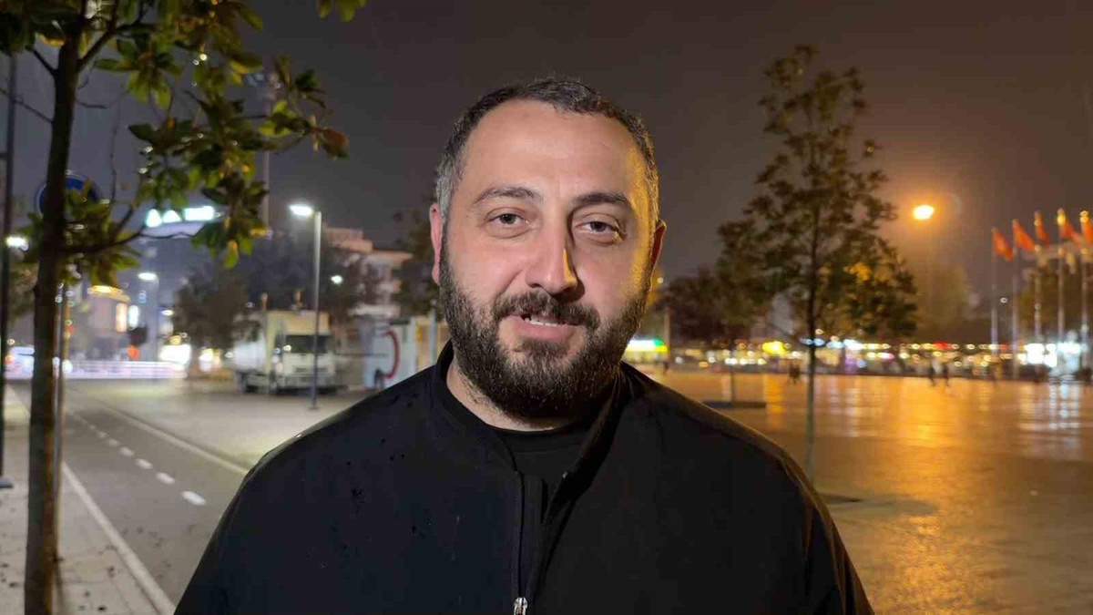 Düzce\'de şimşekli sağanak sıcakların ardından serinlik ve görsel şölen sundu