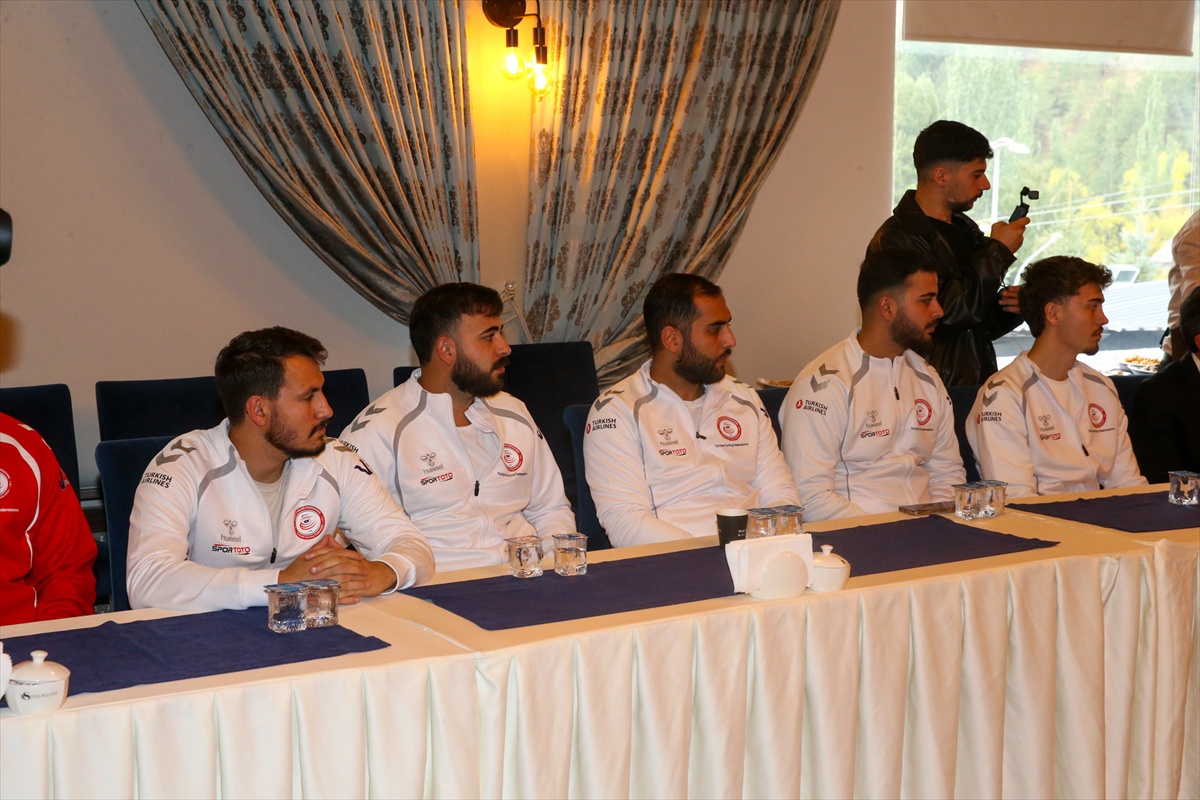 Erzurum\'da okul çağındaki çocuklara curling projesinin protokolü imzalandı