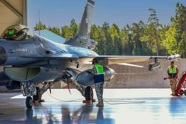 Estonya Savunma Bakanlığı, Baltık'ta görev yapan Türk F-16'larına teşekkür etti
