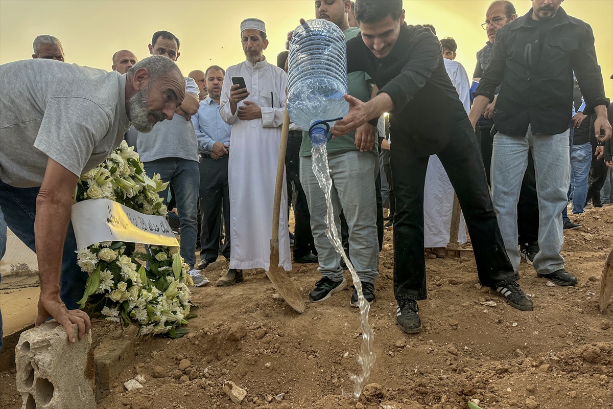 Husilerin Riyad havalimanı saldırısında ölen 33 yaşındaki Ürdünlü Amman\'da defnedildi