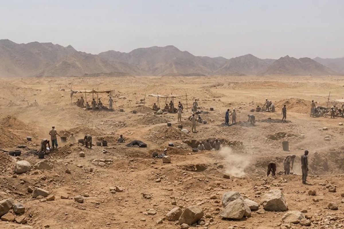 Mısır-Sudan sınırında altın madenine hava saldırısı: 72 ölü