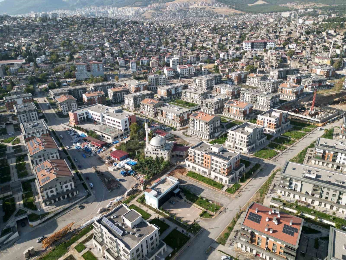 Kahramanmaraş\'ta 4 yılda yeniden inşa edilen mahalleler havadan görüntülendi