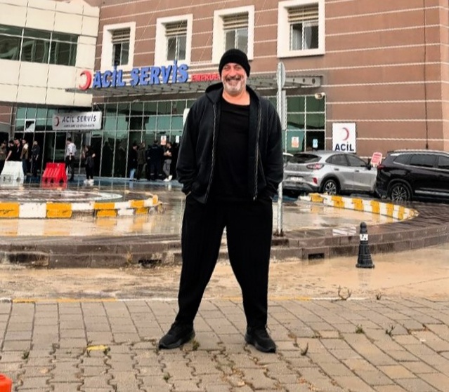 Kalp krizinin ardından anjiyo yapılan Cem Yılmaz, kontrol için ÇOMÜ'ye geldi