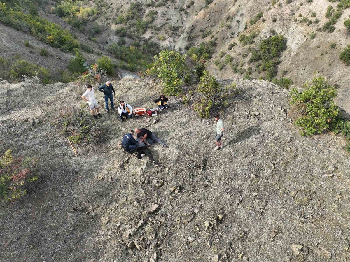 Kastamonu Hanönü\'de dağda fenalaşan vatandaş sağ bulunarak hastaneye kaldırıldı