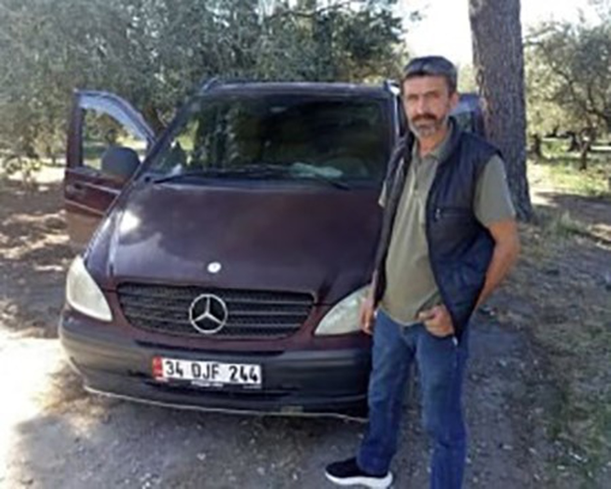 Manisa Akhisar\'da zeytin hasadında arı sokmasıyla 54 yaşındaki baba kurtarılamadı