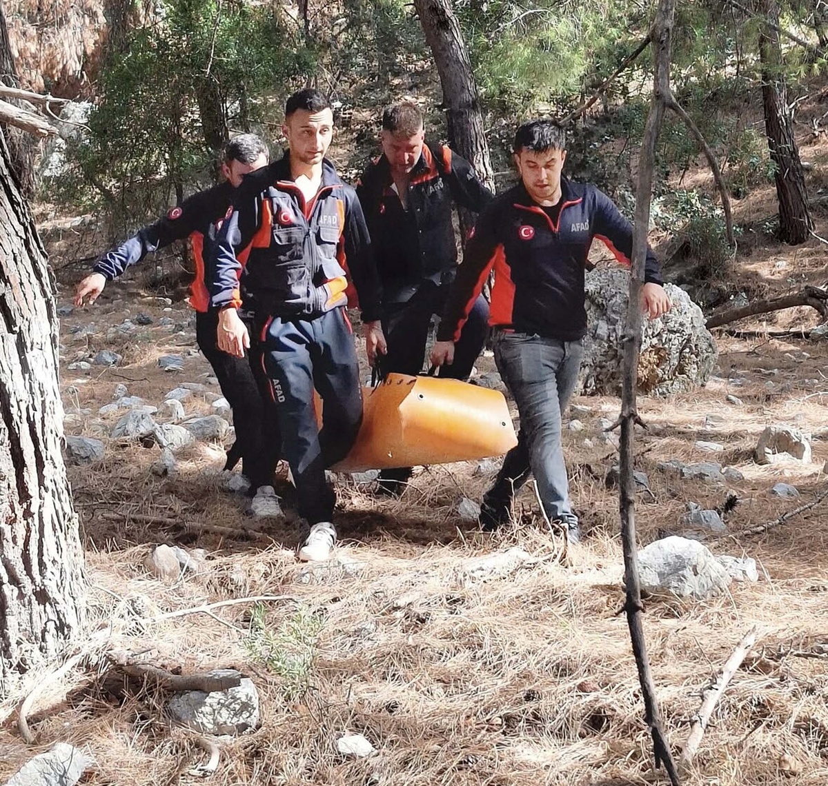 Muğla Ortaca\'da düşen 64 yaşındaki Alman turist Korb, AFAD ekibince kurtarıldı