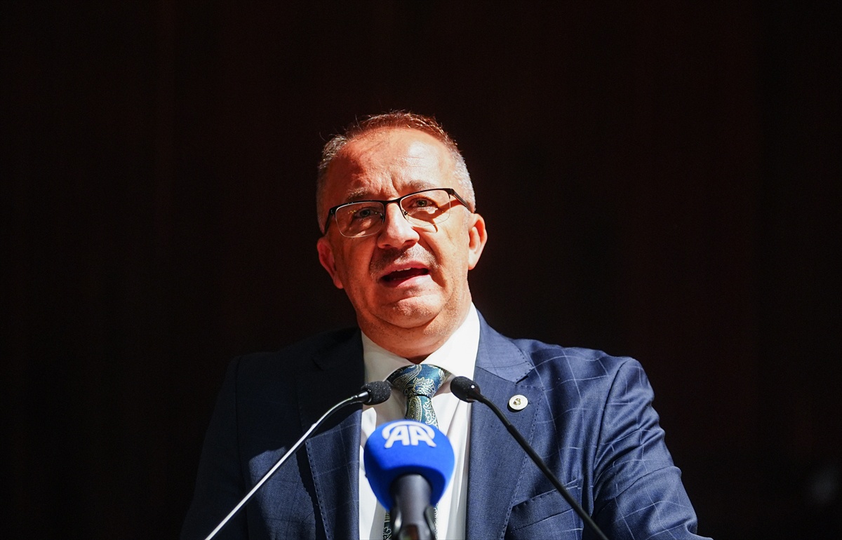 Gazi Rektörü Ünal, İnsan Hakları Beyannamesi\'ni Filistinli çocuklara lağvoldu saydı