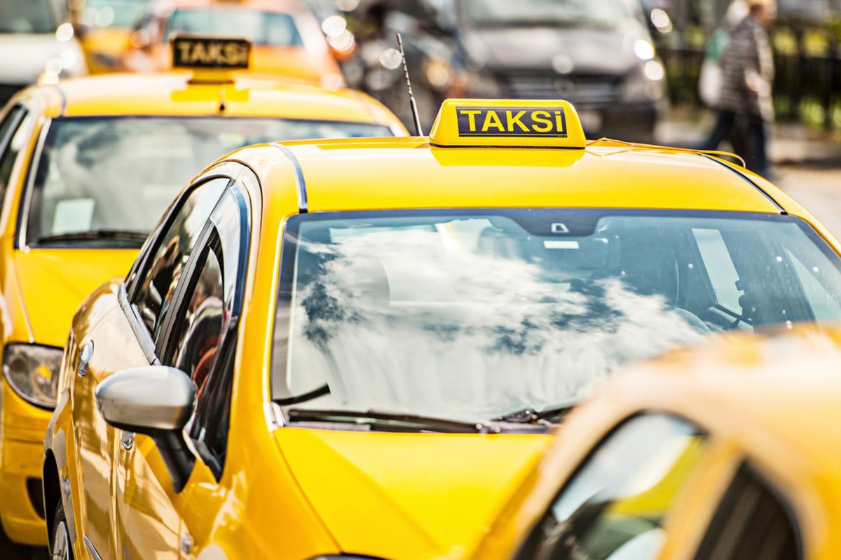 Rusya\'daki saldırı İstanbul\'u vurdu! Taksiciler zor durumda