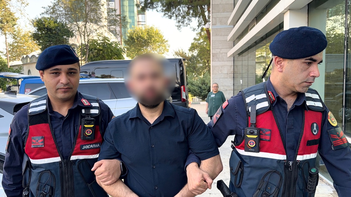 Jandarmaya mukavemetten gözaltına alınan şüpheli, Samsun Atakum\'da ağabeyini darbetti