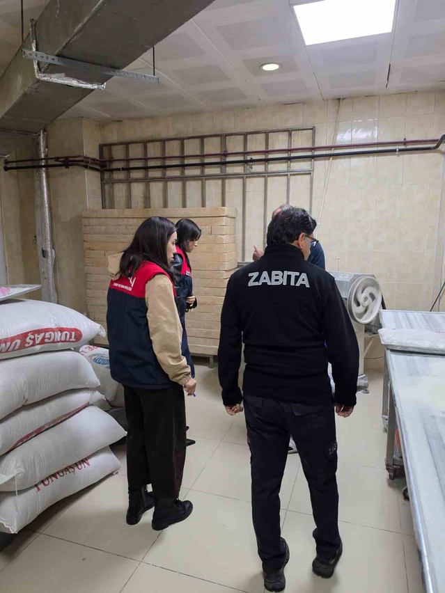 Tunceli'de tüm fırınlara eş zamanlı denetim yapıldı, aykırılıklara süre verildi
